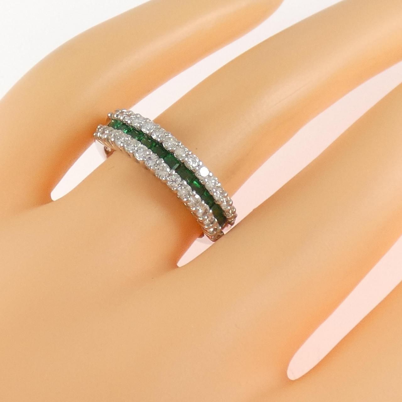 PT900 エメラルド リング 0.55CT - メルカリ