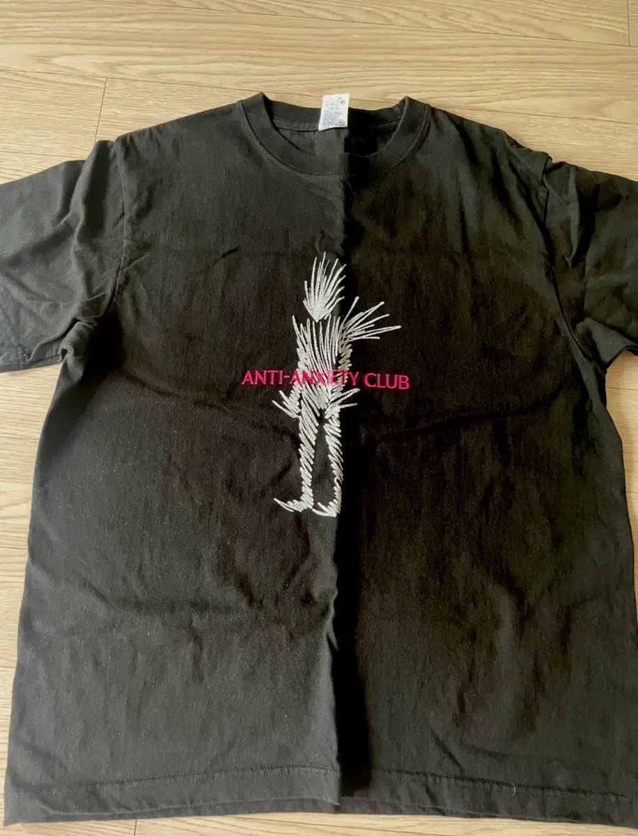 TOMORROW X TOGETHER(TXT) 棘ANTIFRAGILE-ANXIETY 半袖 Tシャツ ブラック