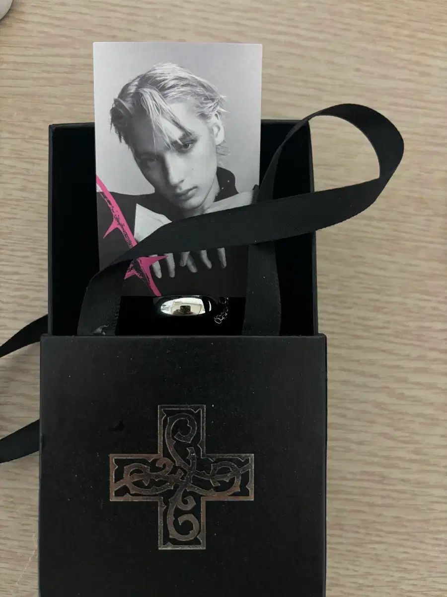 TOMORROW X TOGETHER(TXT) ショーケース ネックレス ヒュニンカイ(HUENING KAI)