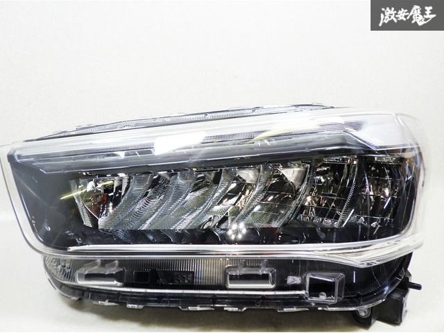 人気急上昇の☆レンズ綺麗☆ トヨタ純正 A201A A202A A210A ライズ