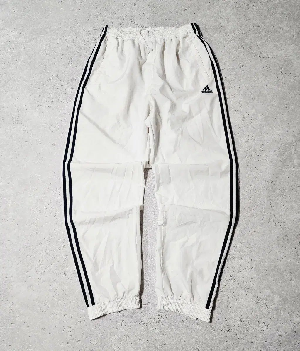 adidas 3本線 ホワイトxディープネイビー トラックパンツ ウィンドブレーカー ズボン