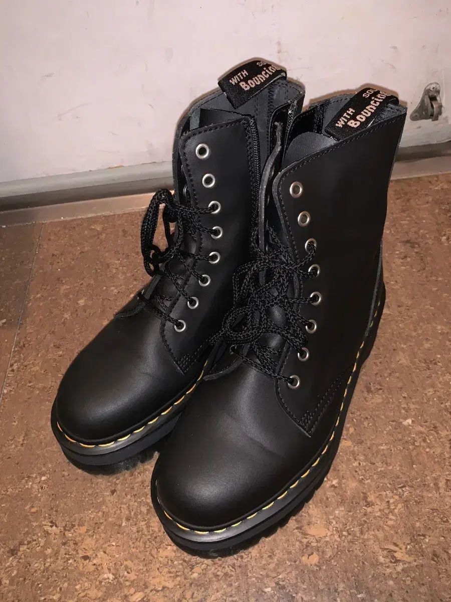 DR. MARTENS ドクターマーチン ジェイドン ジェニックス ナッパ 260