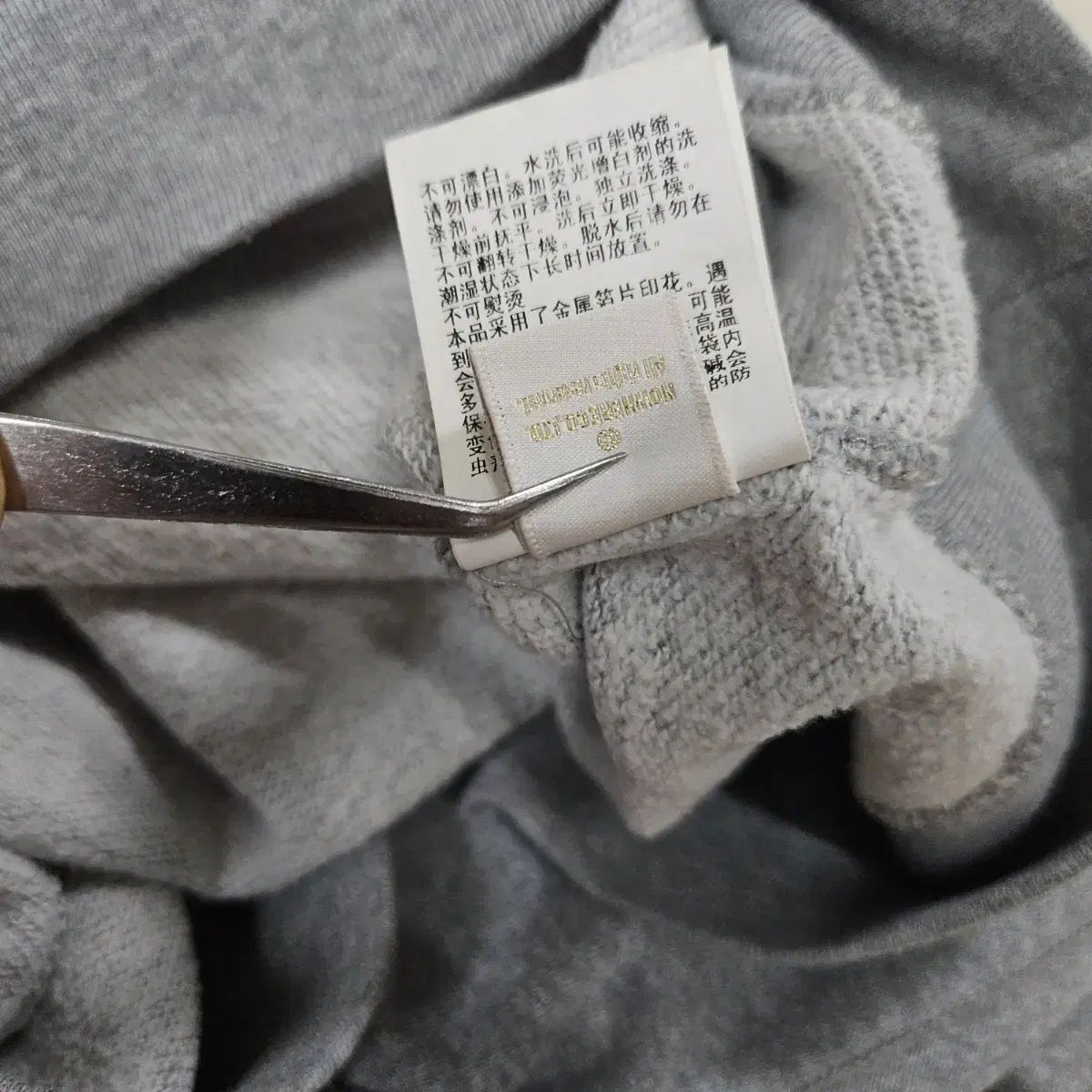 A BATHING APE ゴールド シャーク スウェット