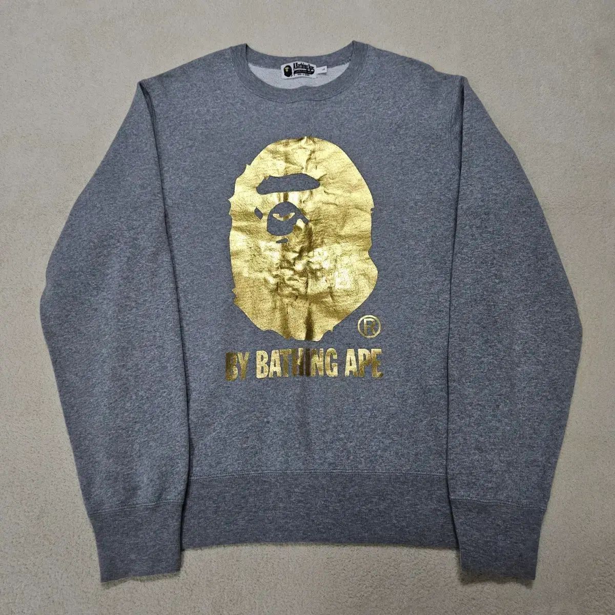 A BATHING APE ゴールド シャーク スウェット