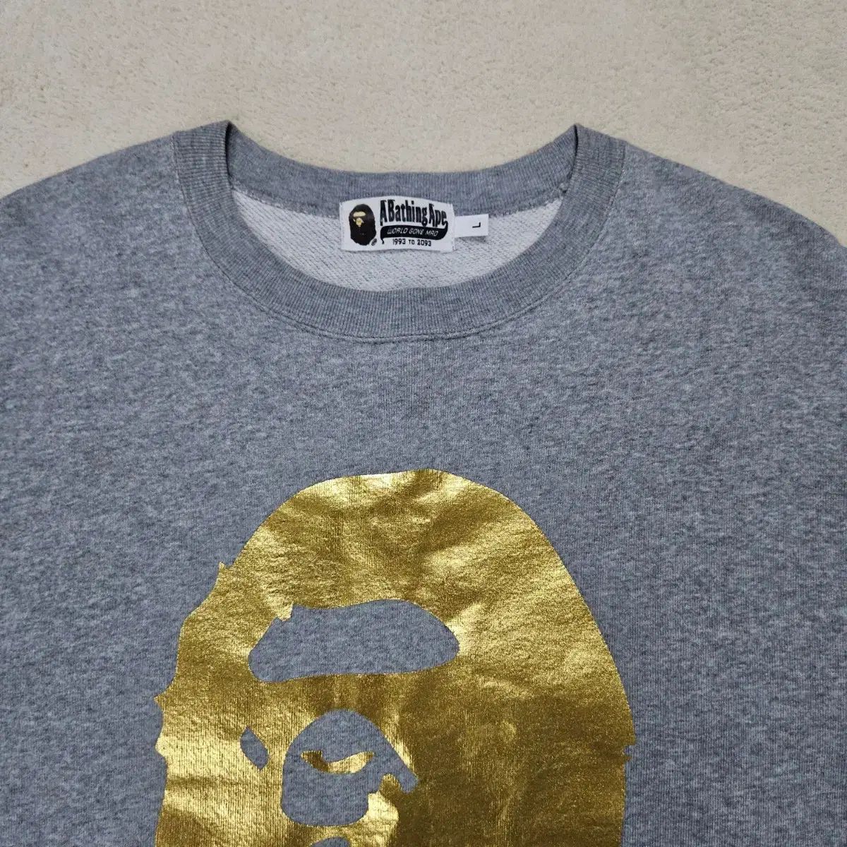 A BATHING APE ゴールド シャーク スウェット