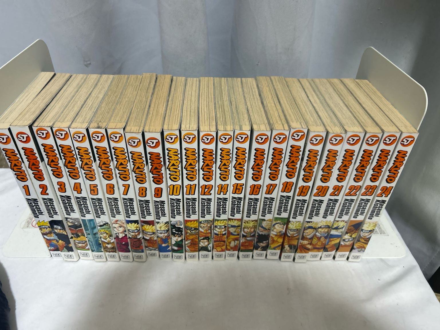 【13巻が抜けてます】NARUTO ナルト 英語版 1-24巻セット 岸本斉史 VIZ Media【_sx-lt】