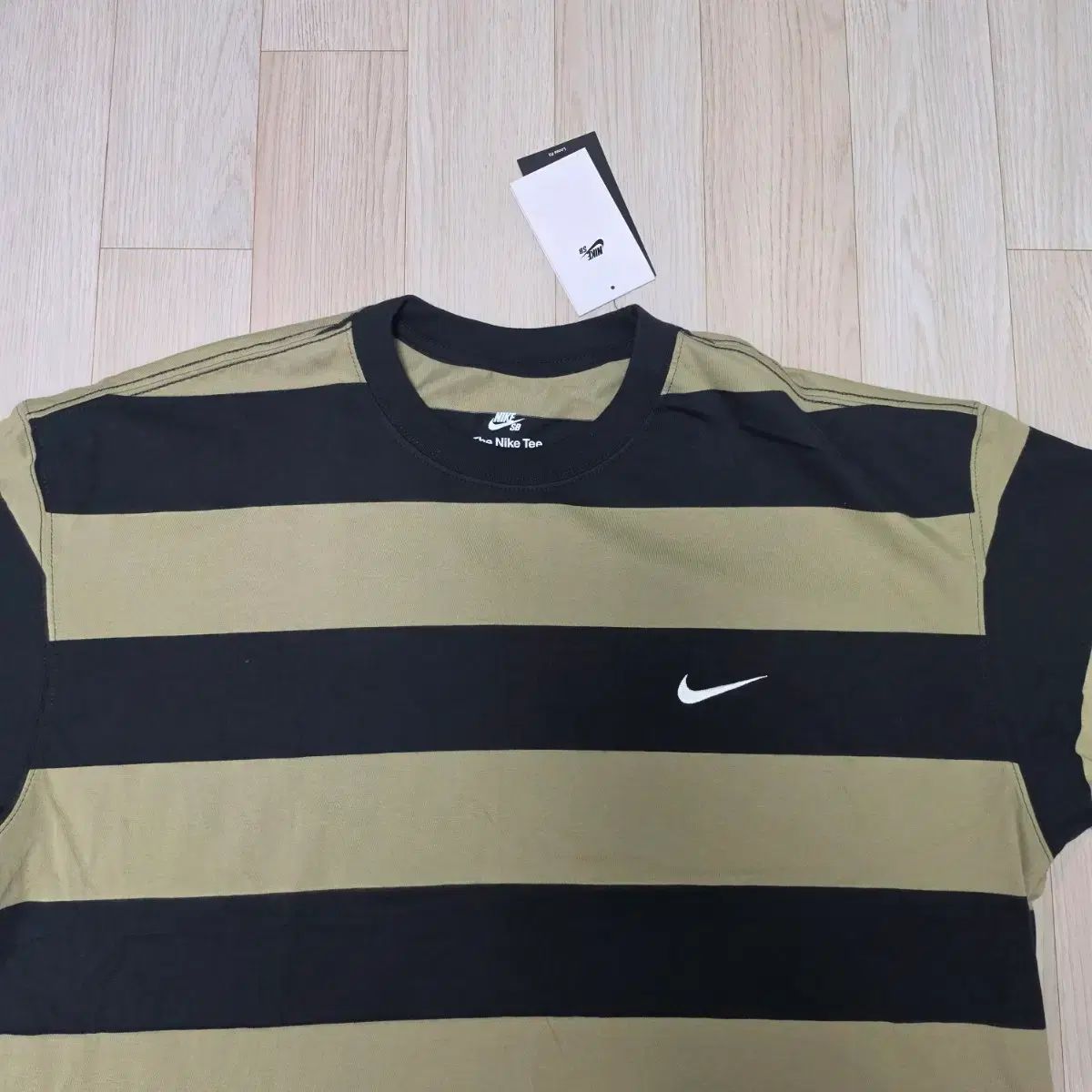 新品XXL NIKE SB ストライプス ソロ スウッシュ 半袖Tシャツ ルーズフィット