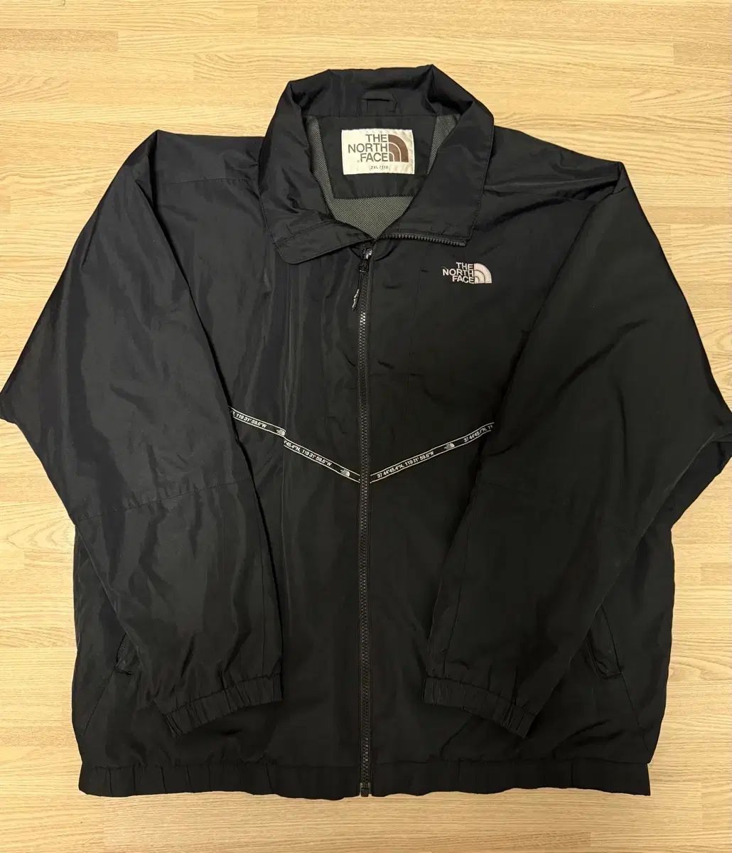THE NORTH FACE ザノースフェイス ウィンドブレーカー 出品