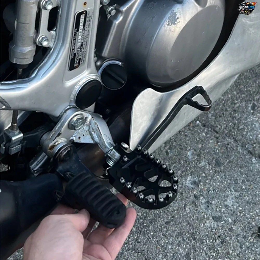 オートバイ用アクセサリー フットレスト フットペグ ペダルプレート ホンダ XRV750 RD07A XRV 750 RD07 A XRV650 XRV 650 1990 パーツ