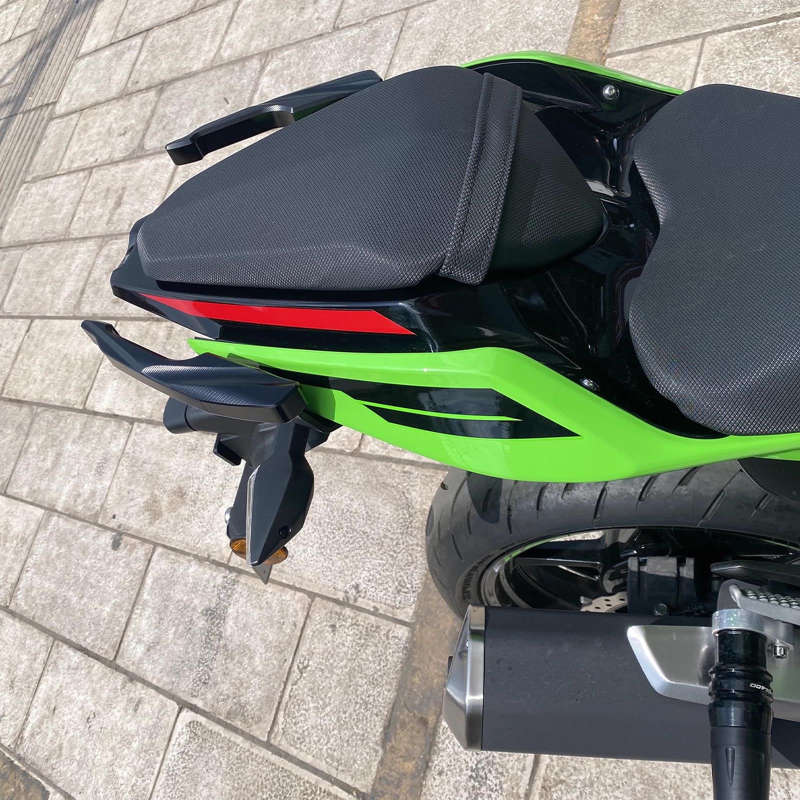 新品 LEDISHUN バイク用 アシストグリップ カワサキ ニンジャ400 Z400(2018-2023) ニンジャ250 Z250(2019-2023) 全年式 に適用 サイドグリップ (グリーン)