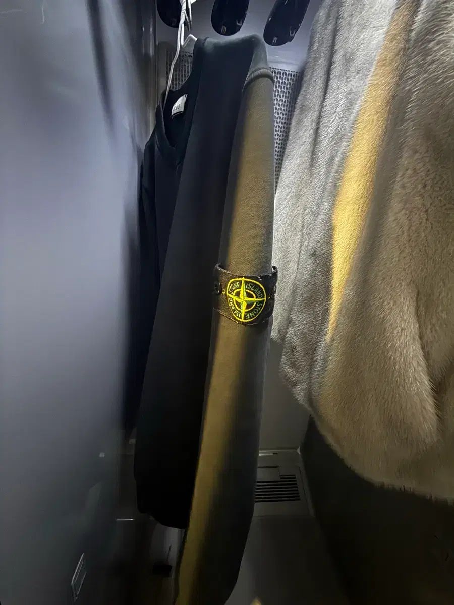 STONE ISLAND ストーンアイランド スウェット 23ss