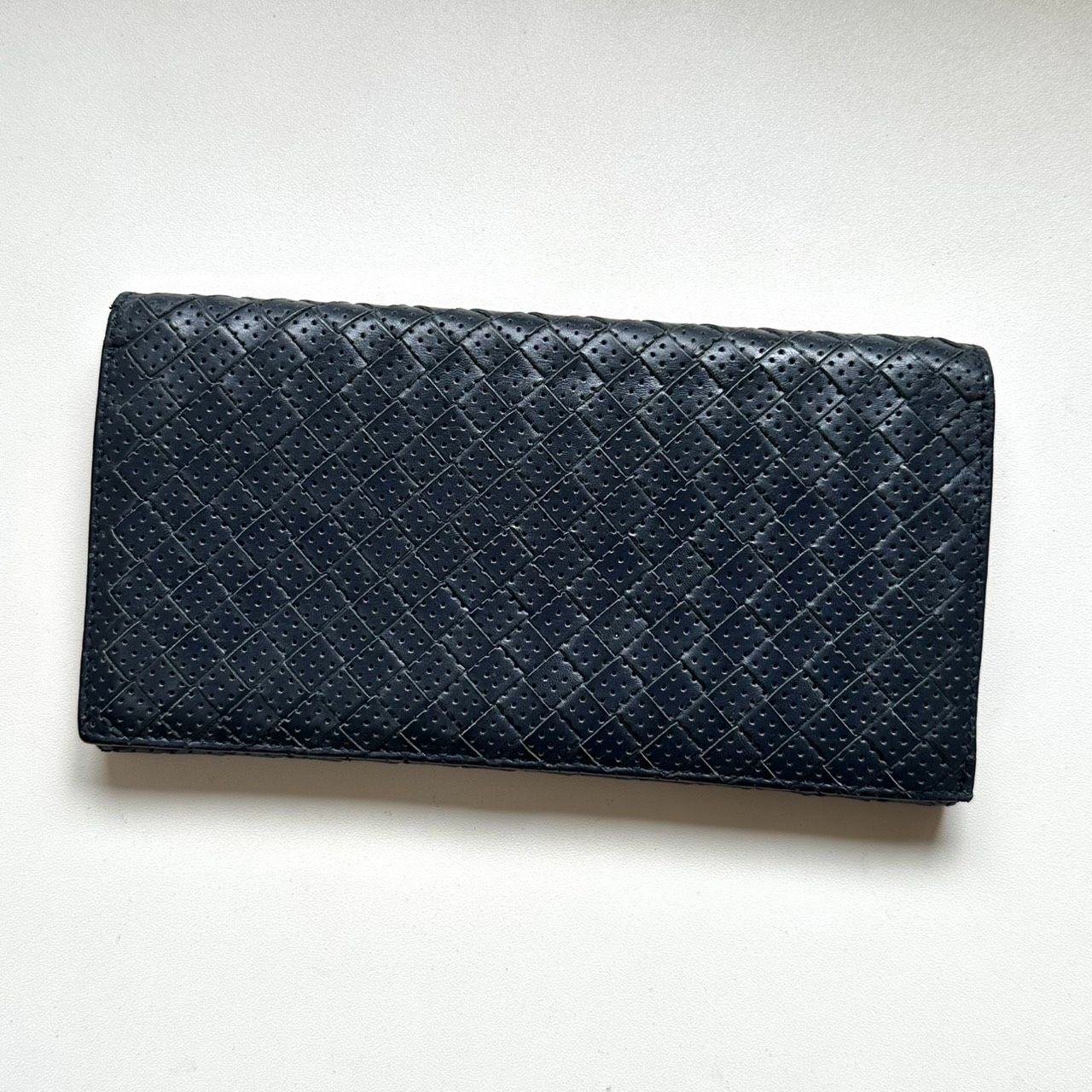 ボッテガヴェネタ BOTTEGA VENETA 長財布 イントレチャート パンチング