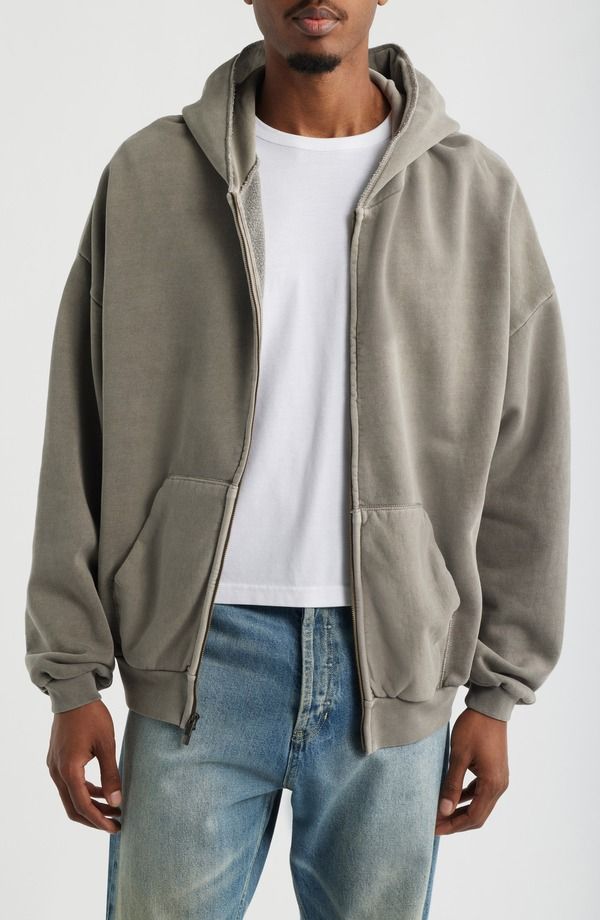 フィアオブゴッド メンズ アウター パーカー・スウェット グラフィック Fear of God Essentials 90s Graphic Zip Hoodie Washed Seal
