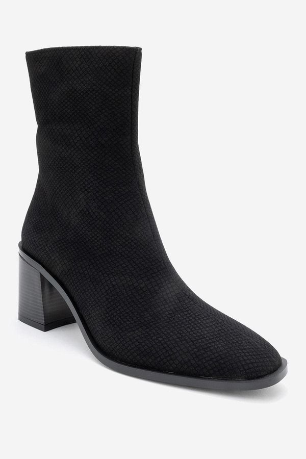プロローグシューズ レディース ブーツ・レインブーツ アンクル ヒール Prologue Shoes Chara Block Heel Ankle Boot Black Pattern Faux Le