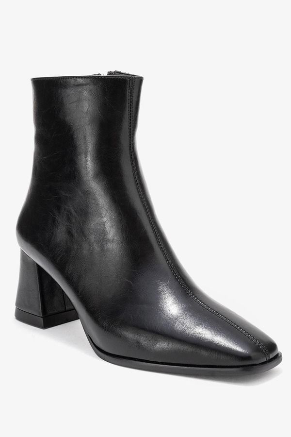 プロローグシューズ レディース ブーツ・レインブーツ ヒール Prologue Shoes Arven Block Heel Boot Black Faux Leather ブラック