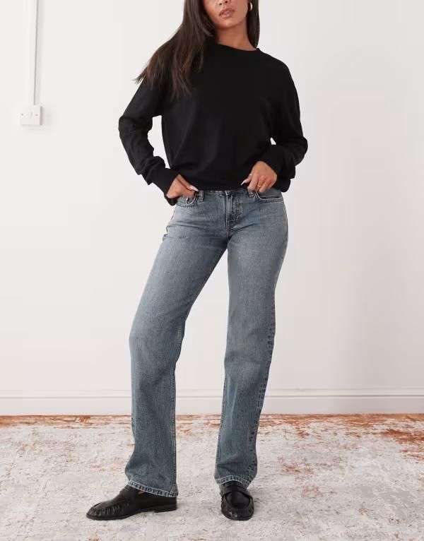 ウィークデイ レディース ボトムス デニムパンツ ストレート ジーンズ Weekday Arrow low waist straight leg jeans Second Blue ブルー