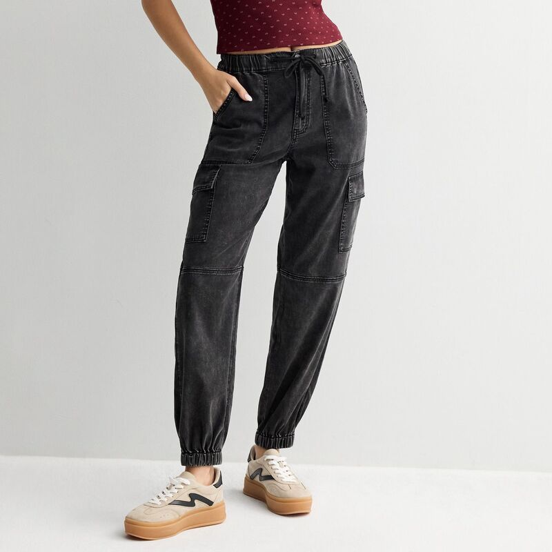 エスオー レディース ボトムス デニムパンツ ジーンズ Juniors SO High Rise Cargo Jogger Jeans Black Luxe ブラック