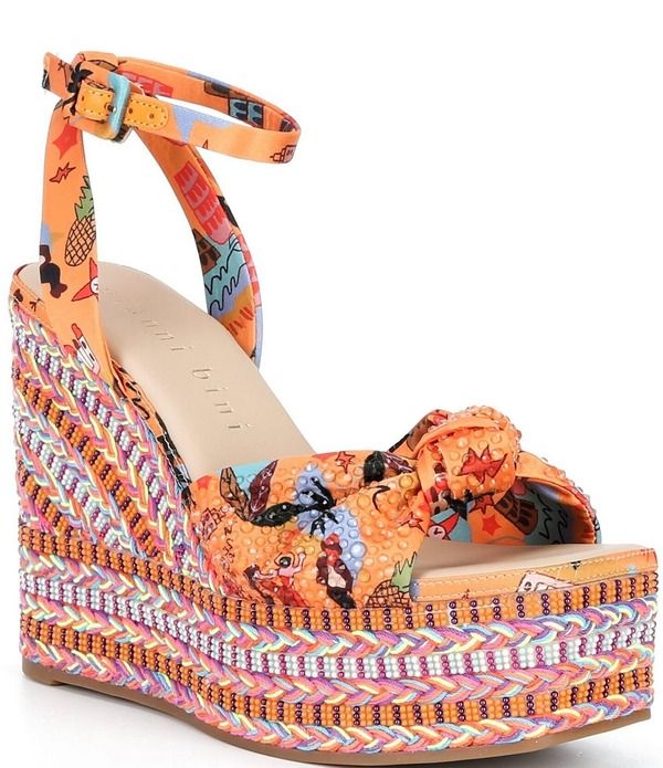 ジャンビニ レディース シューズ スリッポン・ローファー プラットフォーム プリント サンダル Gianni Bini Sanders Knotted Print Beaded Wedge Platf