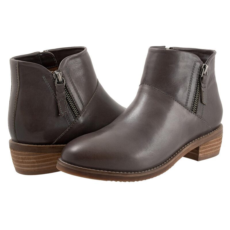 ソフトウォーク レディース シューズ スリッポン・ローファー SoftWalk Roselle Dark Grey グレー
