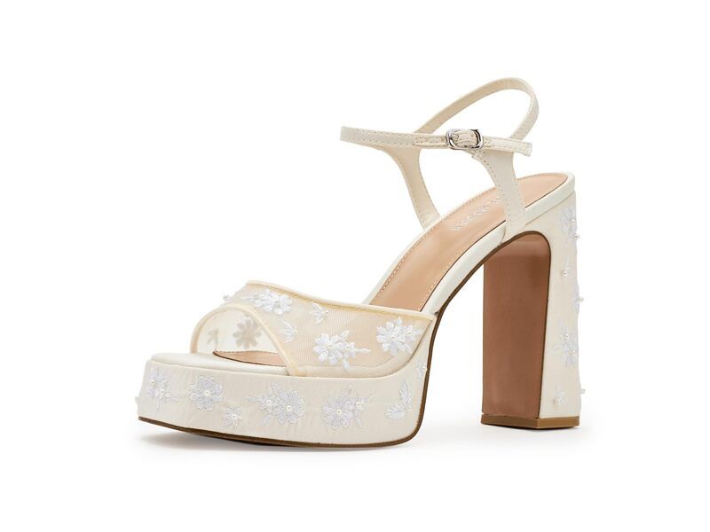スティーブ マデン レディース シューズ ブーツ・レインブーツ Steve Madden Liandra White Mesh Embellished ホワイト