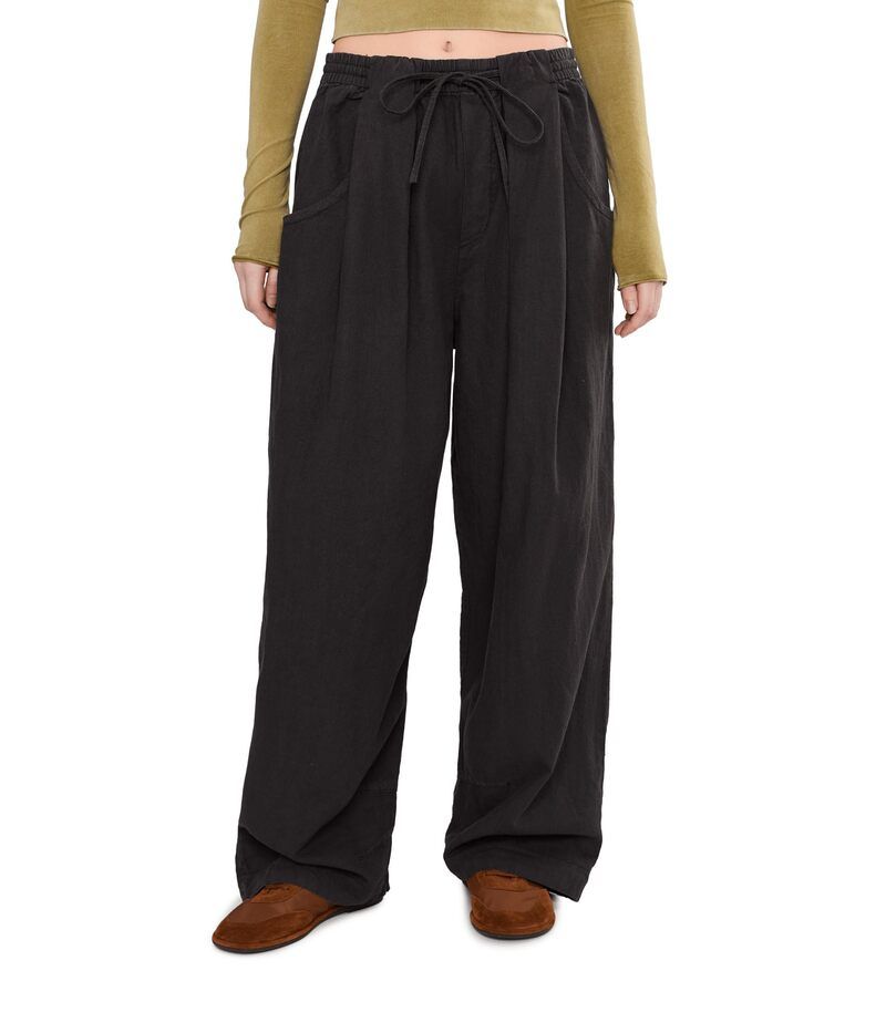 フリーピープル レディース ボトムス カジュアルパンツ Free People Chambers Laid Back PullOn Black ブラック