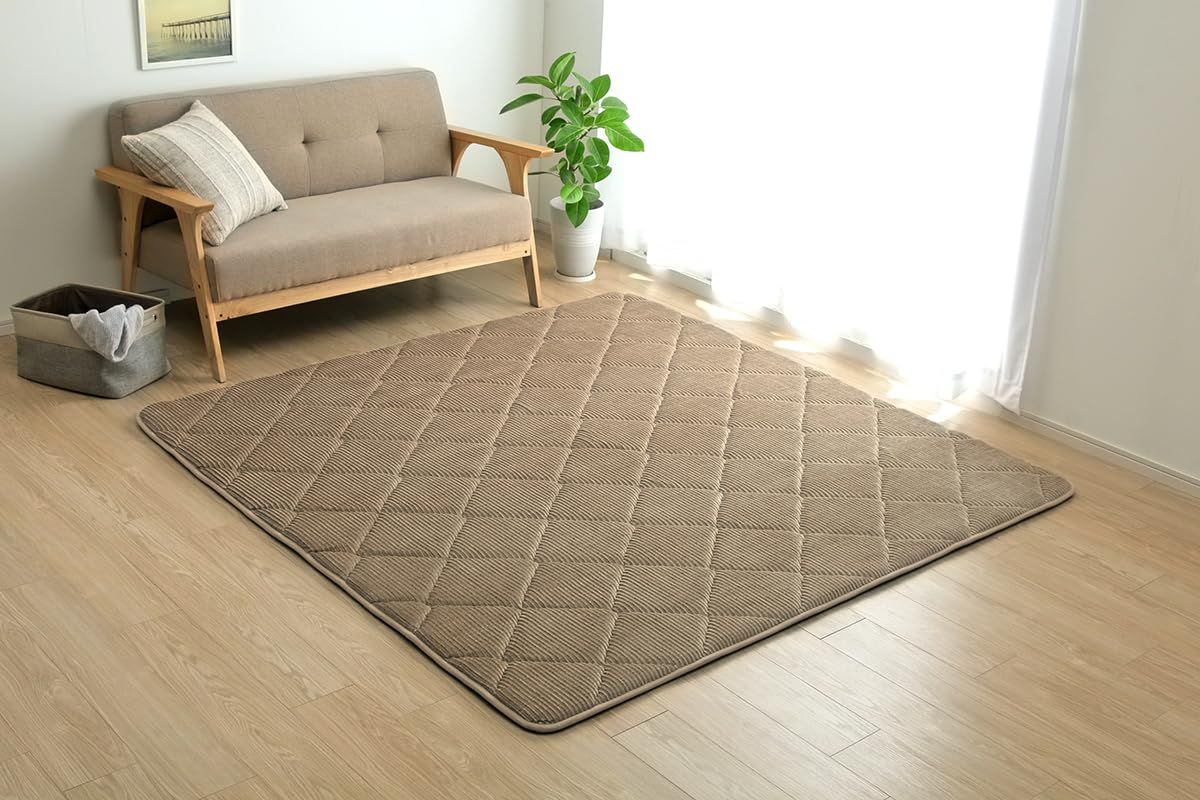 新着商品 イケヒコ ラグ カーペット マット ボリューム 長方形 約1畳用 グランド ベージュ 約90×185cm 極厚 ヘタりにくい 防音 遮音 保温 コーデュロイ シンプル クッション性 すべり止め加工 キルティング 無地 ＃1290970023101