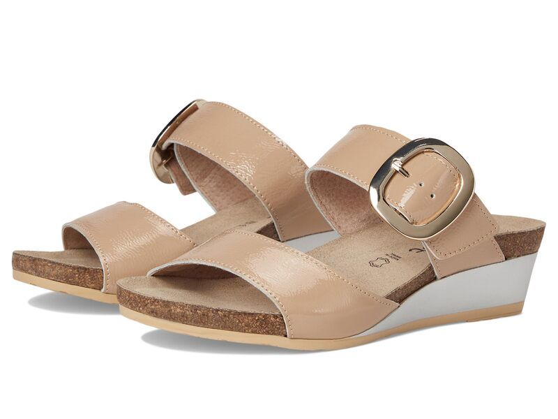 ナオト レディース シューズ スニーカー Naot Magicamel Crinkle Patent Leather キャメル