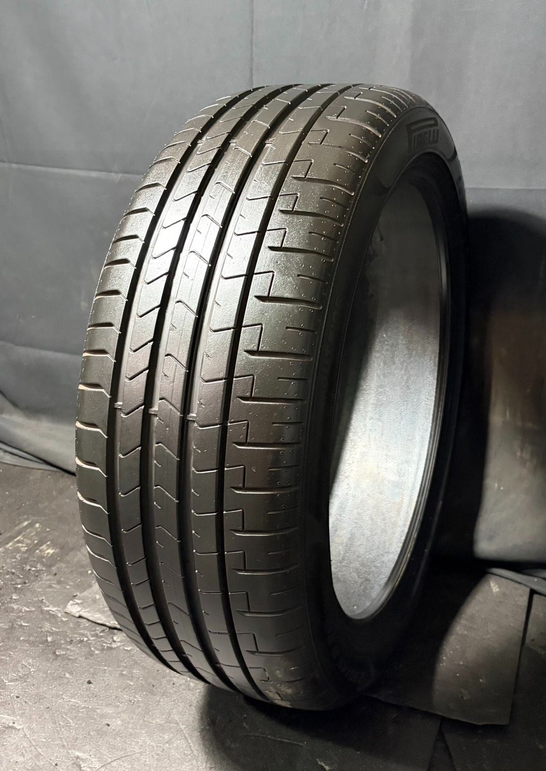 うっすらイボ　2024年製 約9.9分山 ピレリ　PIRELLI ピーゼロ　P ZERO MO ELECT 235/45R20 1本 h_2445