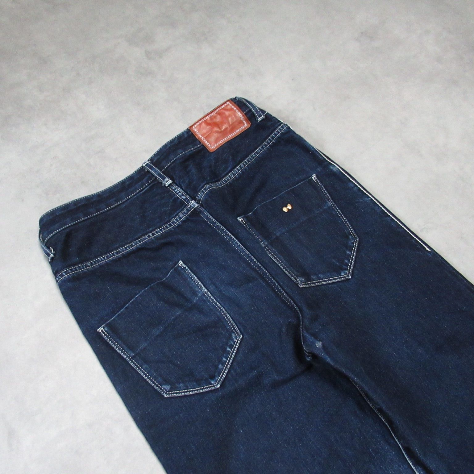 minä perhonen / tapered denim trousers - メルカリ