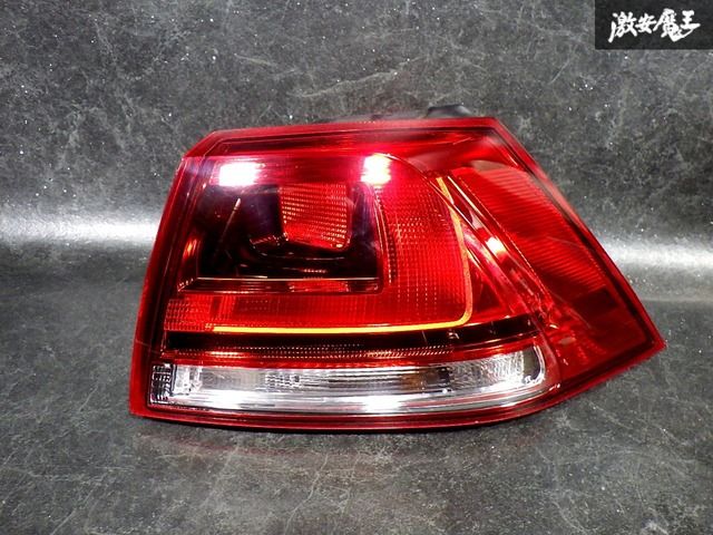 【破損無し！ 即発送】点灯OK！ VW フォルクスワーゲン 純正 AUCJZ ゴルフ7 前期 テールライト テールランプ 外側 右 5G0 945 096 P