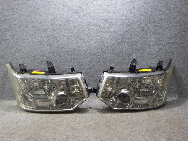 デリカD5 ヘッドライト 左右 HID CV 前期 100-87918 9301D536 バラスト
