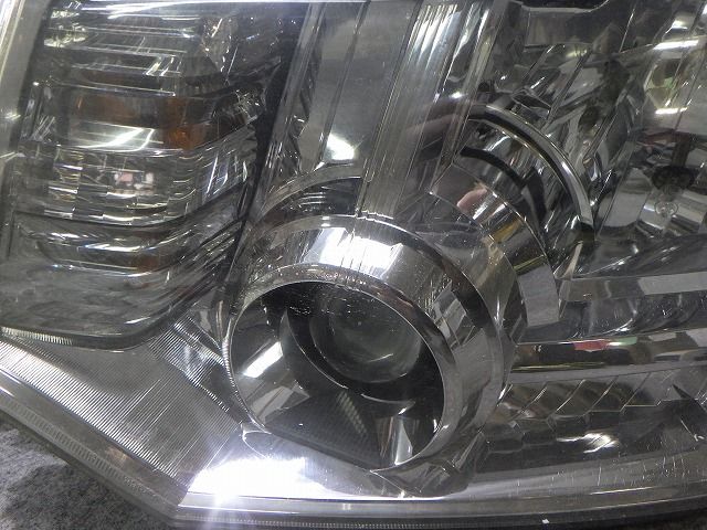 デリカD5 ヘッドライト 左右 HID CV 前期 100-87918 9301D536 バラスト