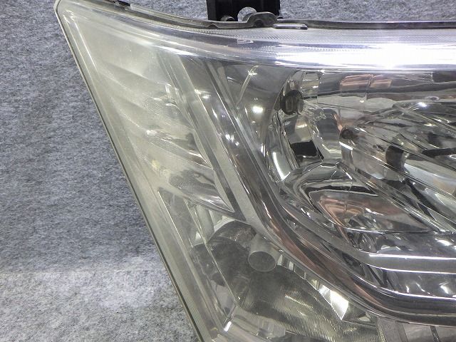 デリカD5 ヘッドライト 左右 HID CV 前期 100-87918 9301D536 バラスト