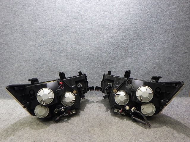 デリカD5 ヘッドライト 左右 HID CV 前期 100-87918 9301D291 ジャンク
