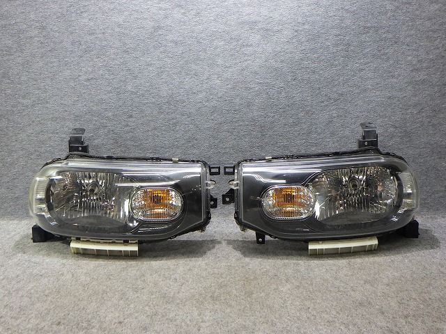 キューブ　ヘッドライト　左右　ハロゲン　Z12　NZ12　P8190　ZA　26010-1FA0C　260611012