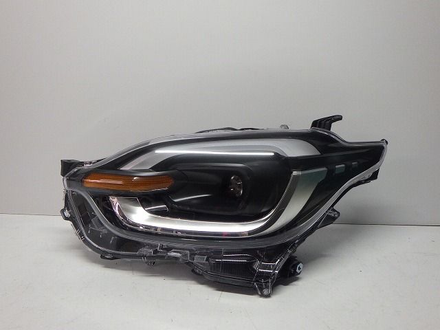 シエンタ　左ヘッドライト　LED　MXPC　MXPL10/15　52-340　S1　81185-52P10　コーティング　美品　260611233