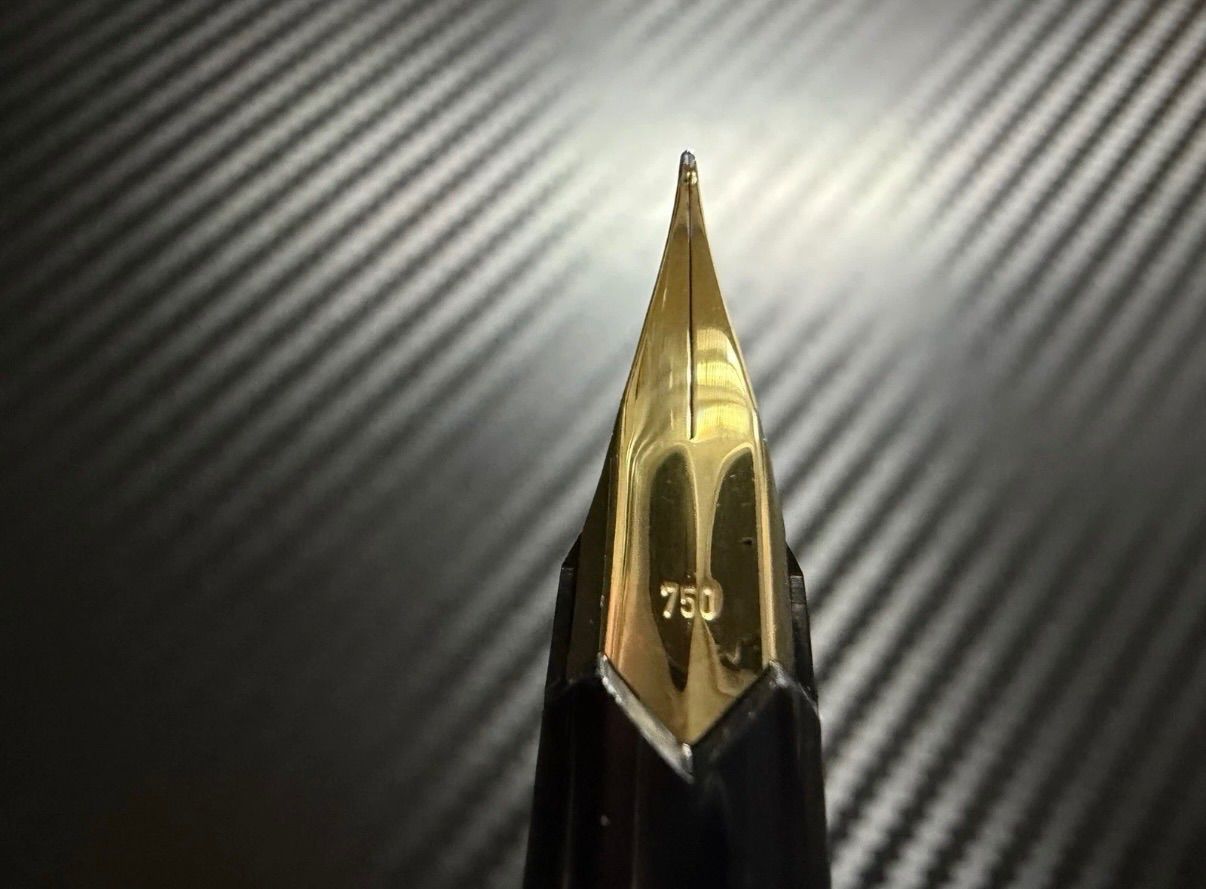 美品 モンブラン No.121 万年筆 18K ブラック F 細字 美品 モンブラン No.121 万年筆 18K ブラック F 細字 - メルカリ