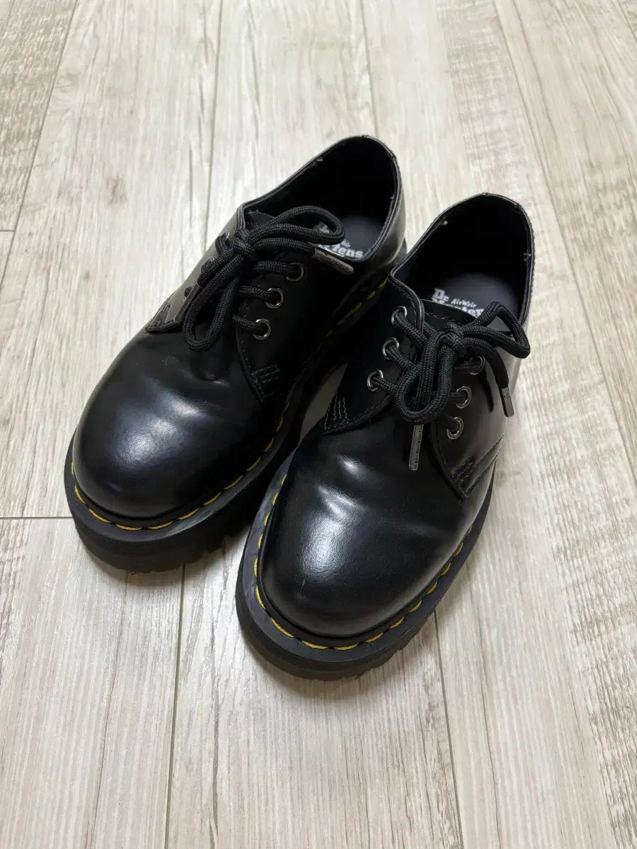 DR. MARTENS ドクターマーチン 1461 3ホール クアッド 220