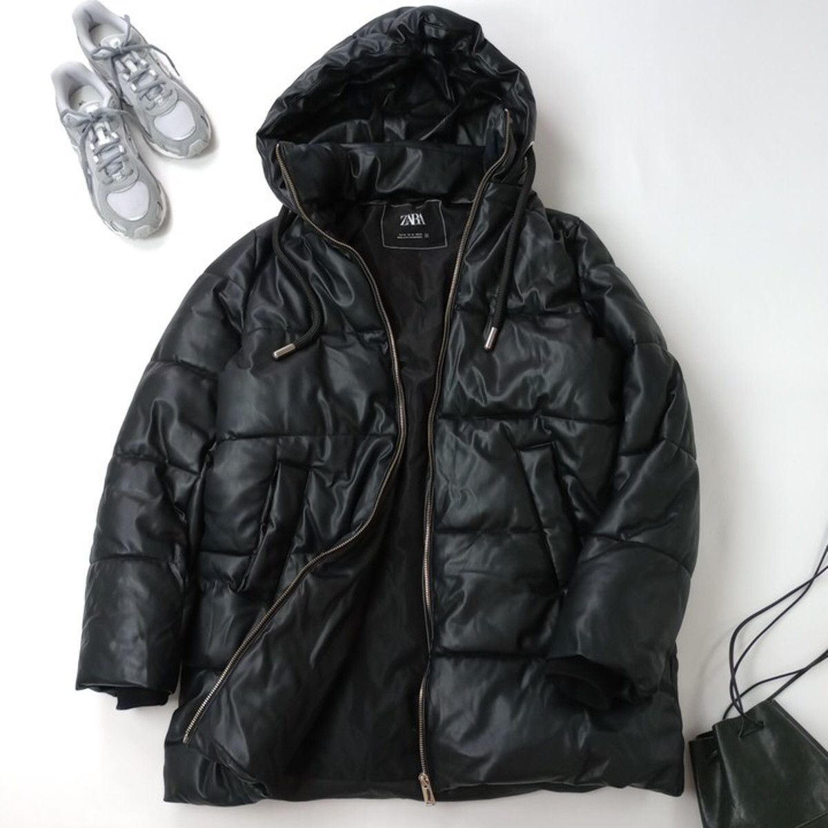 ZARA ザラ フード付きフェイクレザー 中綿 ブラック ジャケット /26F 