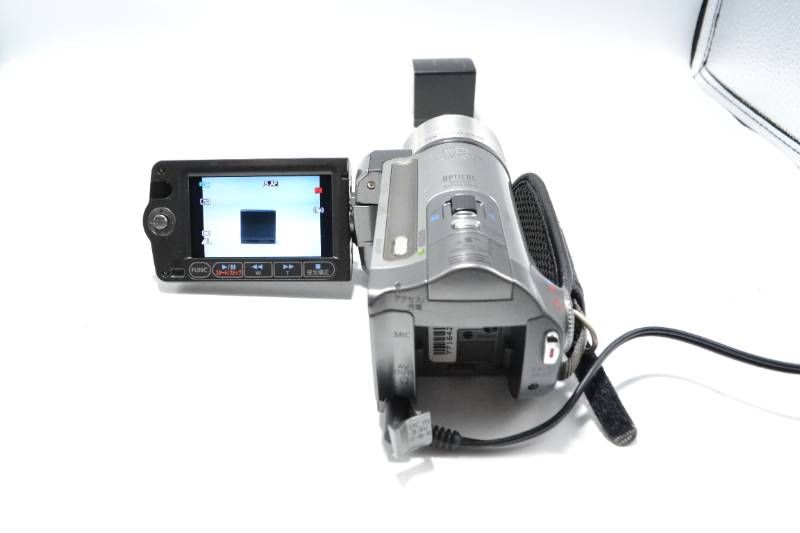 動作品】キヤノン Canon iVIS HF10 HDビデオカメラ 12倍ズーム 付属品