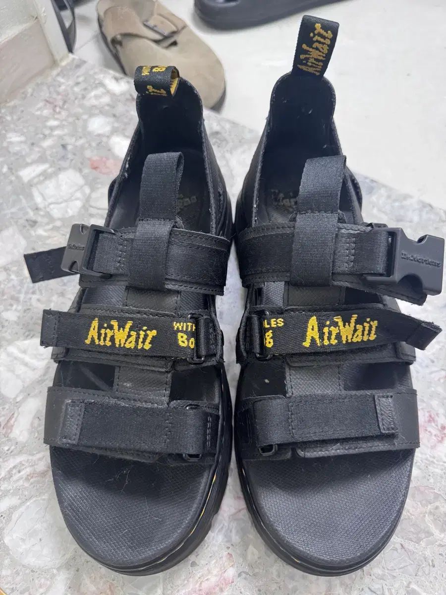 DR. MARTENS ドクターマーチン ピアソン サンダル (260mm) 出品