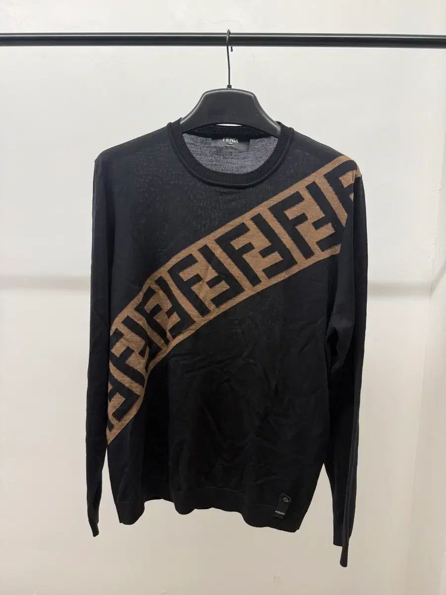 FENDI フェンディ FF 斜めボーダー ロゴ ニット 50