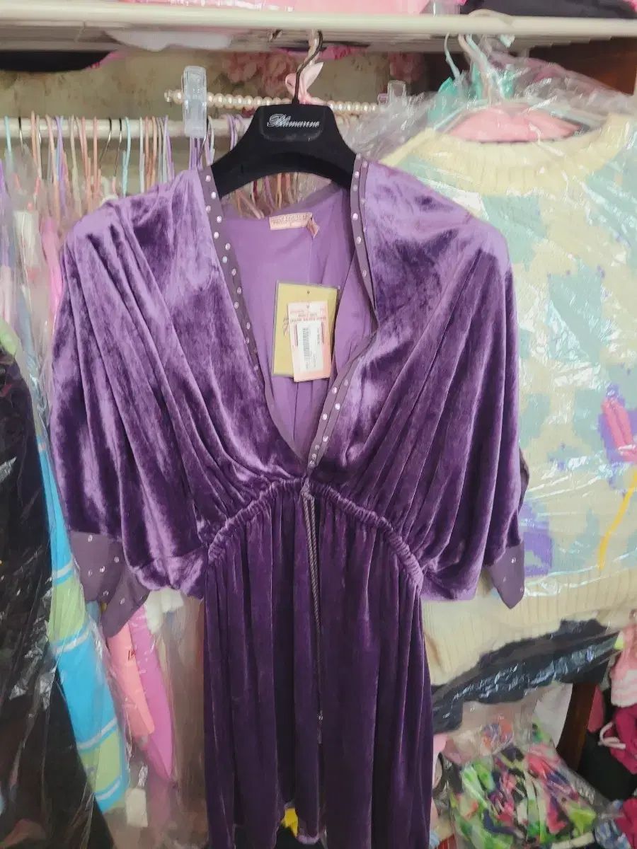 ジューシー クチュール ツアーベルベット PURPLE ONE PIECE