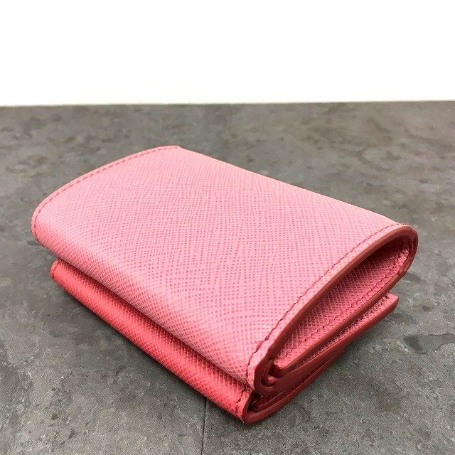 未使用品 PRADA 三つ折り財布 1MH021 サフィアーノ ピンク 190 未使用品 PRADA 三つ折り財布 1MH021 サフィアーノ ピンク 190