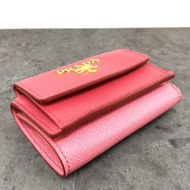 未使用品 PRADA 三つ折り財布 1MH021 サフィアーノ ピンク 190 未使用品 PRADA 三つ折り財布 1MH021 サフィアーノ ピンク 190