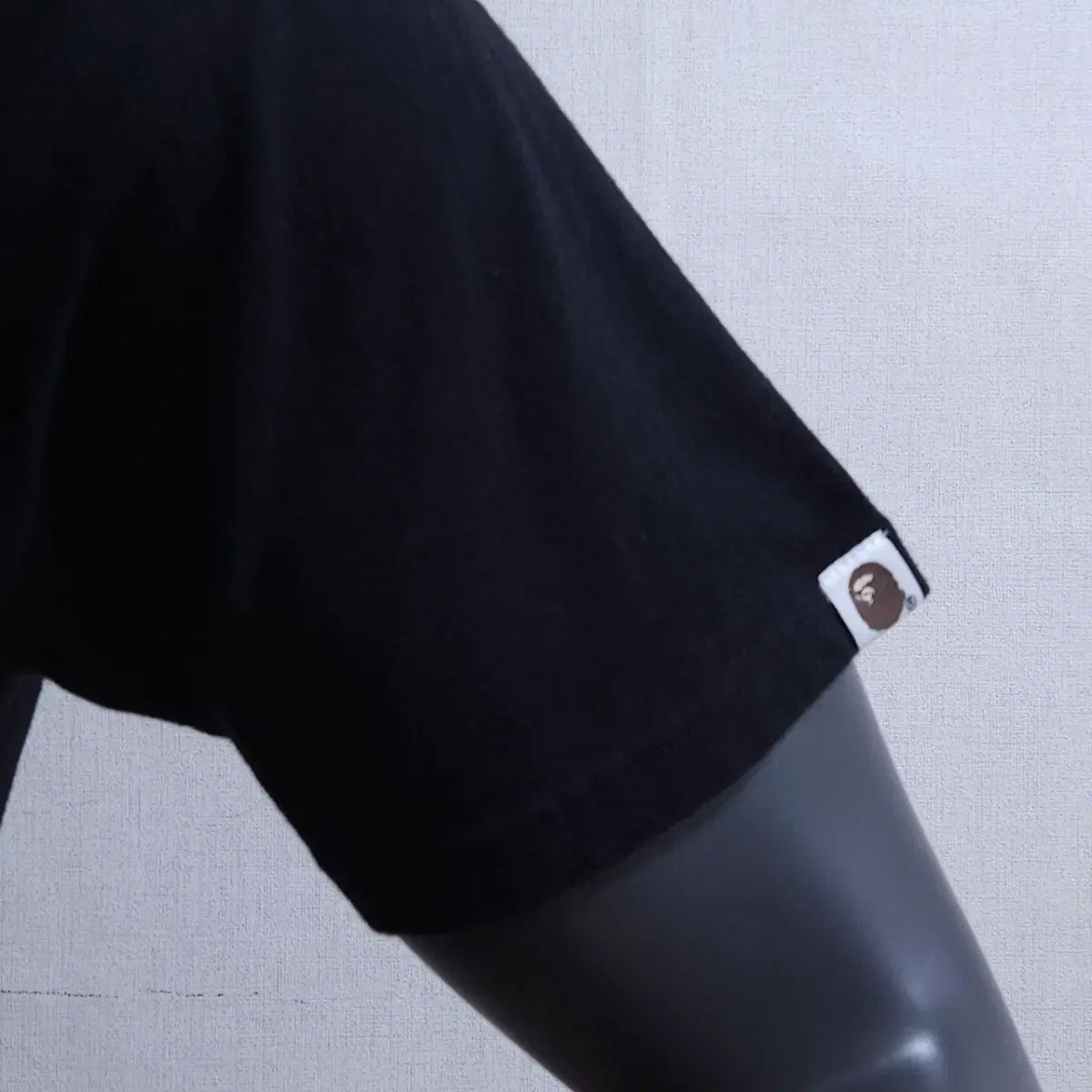 A BATHING APE アベイシングエイプ 半袖Tシャツ 100 A BATHING APE アベイシングエイプ 半袖Tシャツ 100