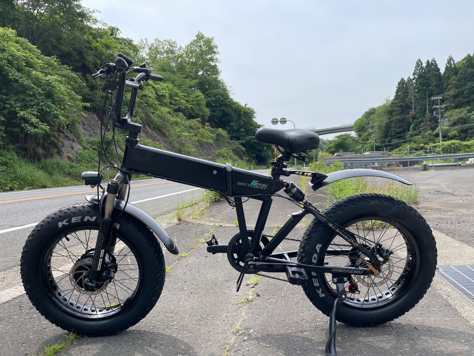 0414【動作確認済】送料無料 ディスク式 MTB 折り畳み電動アシスト自転車 電子5速 SHIMANO 7速 新しいバッテリー36V 10Ah 20インチ 4.0型 GRAN BATTEMENT