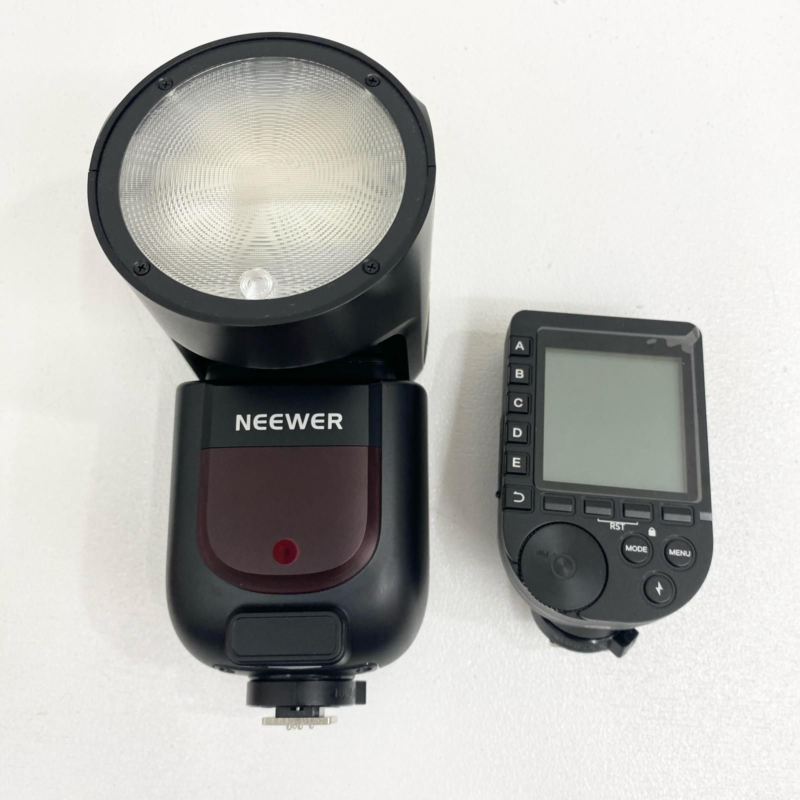 【加古川店】NEEWER TTLラウンドヘッドフラッシュストロボ Z1-N ＋ ワイヤレスフラッシュトリガー セット 箱・USB・充電器・ケース・ガイド付属 微キズ有 【406】 12,008円
