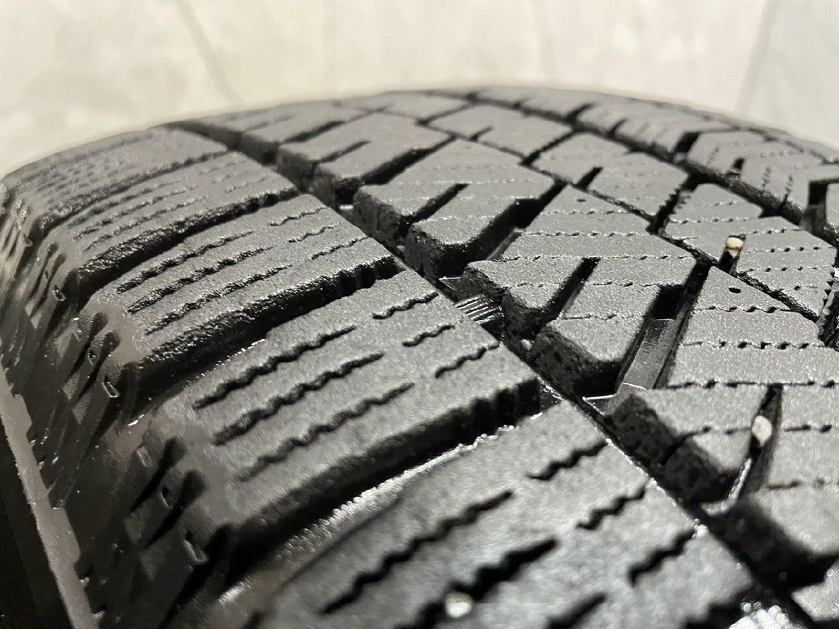 BS BLIZZAK VRX2 205/60R16】スタッドレス【TOYOTA 80ヴォクシー 純正