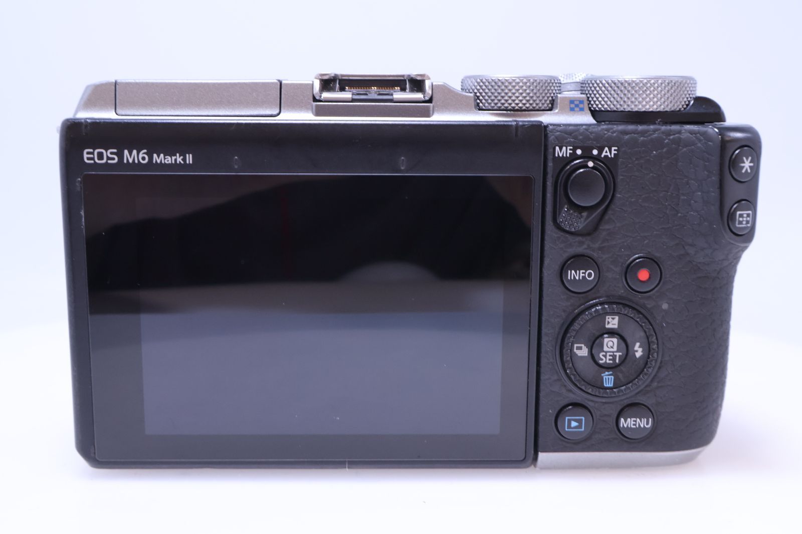 良品】Canon EOS M6 Mark II ボディー シルバー EOSM6MK2SL-BODY